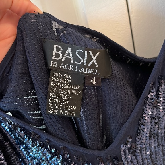 Navy blue sequins top ✨ - Picture 6 of 8